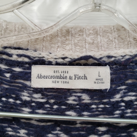 Abercrombie & Fitch Crew Neck Fair Isle Sweater Medium Christmas Soft - Picture 3 of 5